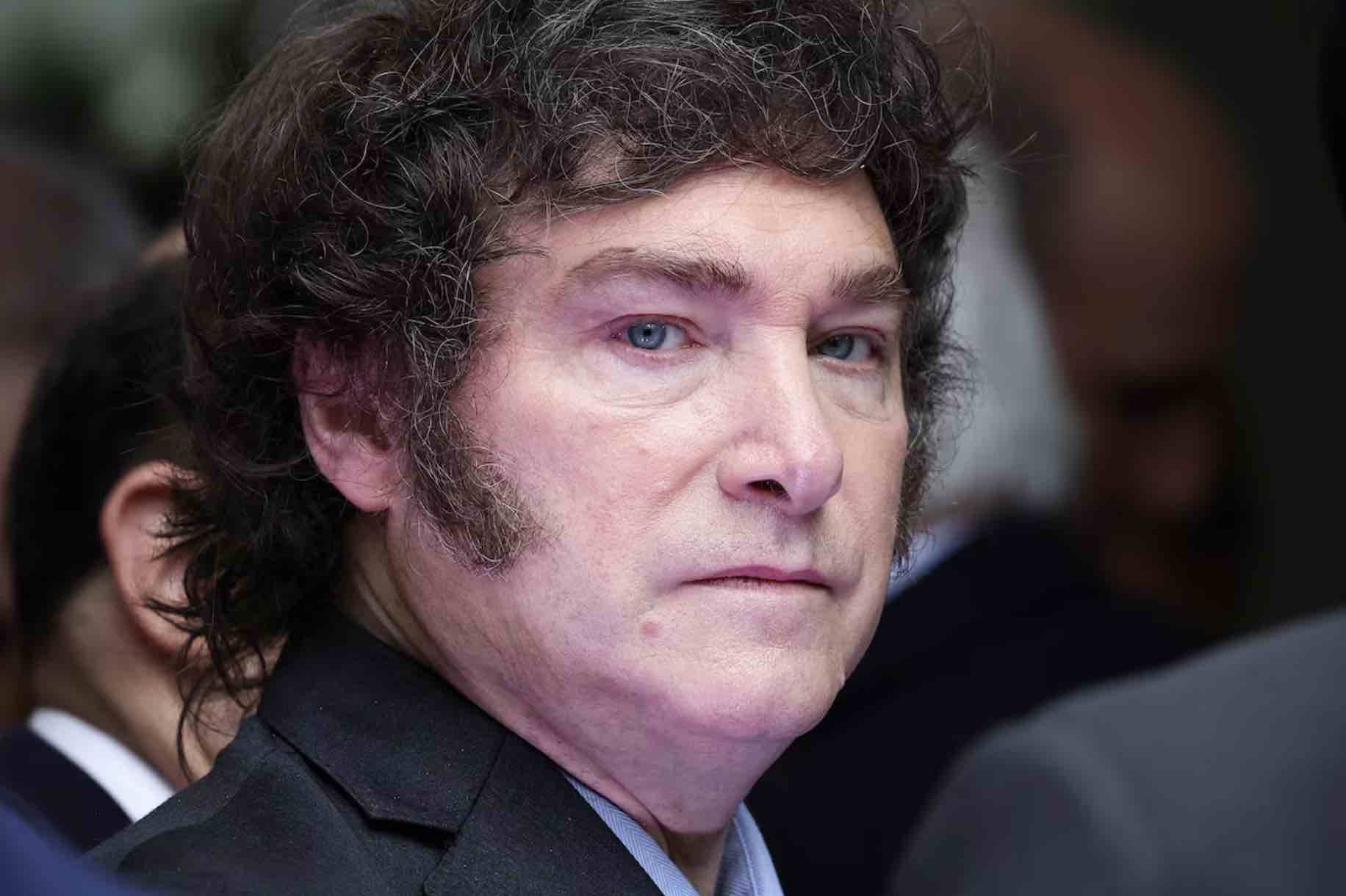 Reformas, aumento de tarifas y privatizaciones