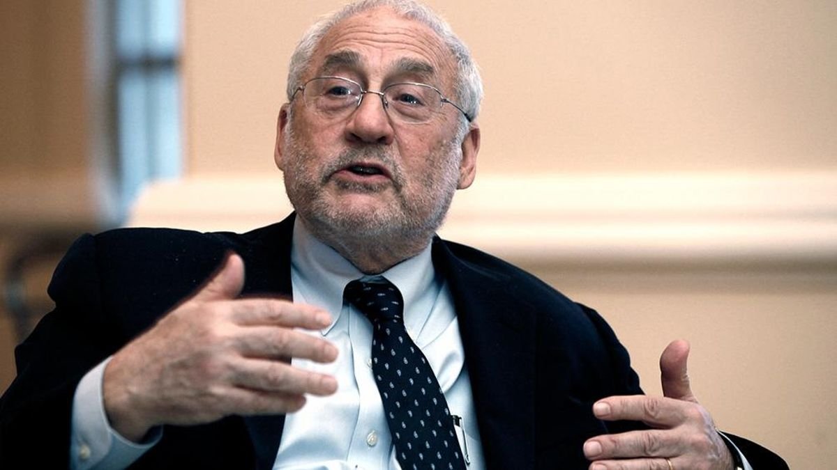 Nobel en economía vaticinó una crisis en Argentina